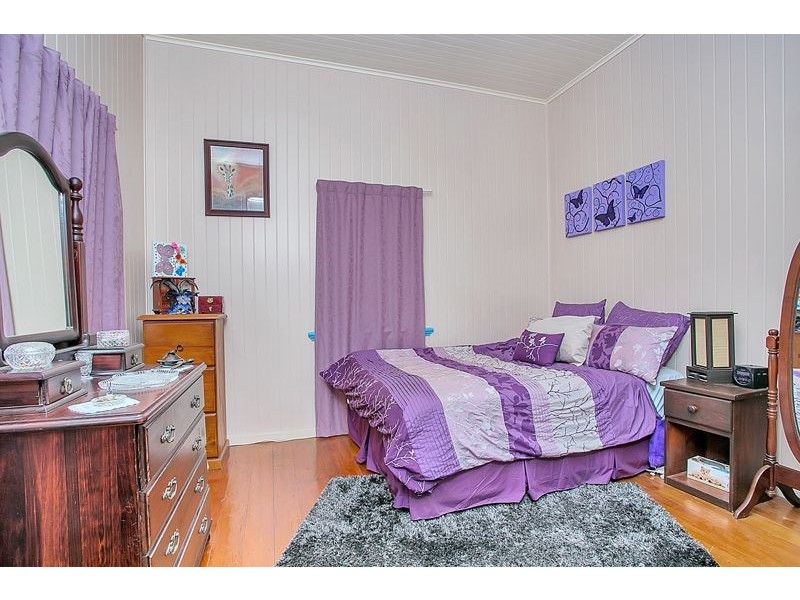 21 Ascot Avenue, Westcourt QLD 4870