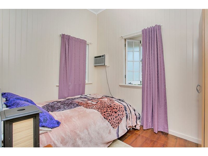 21 Ascot Avenue, Westcourt QLD 4870