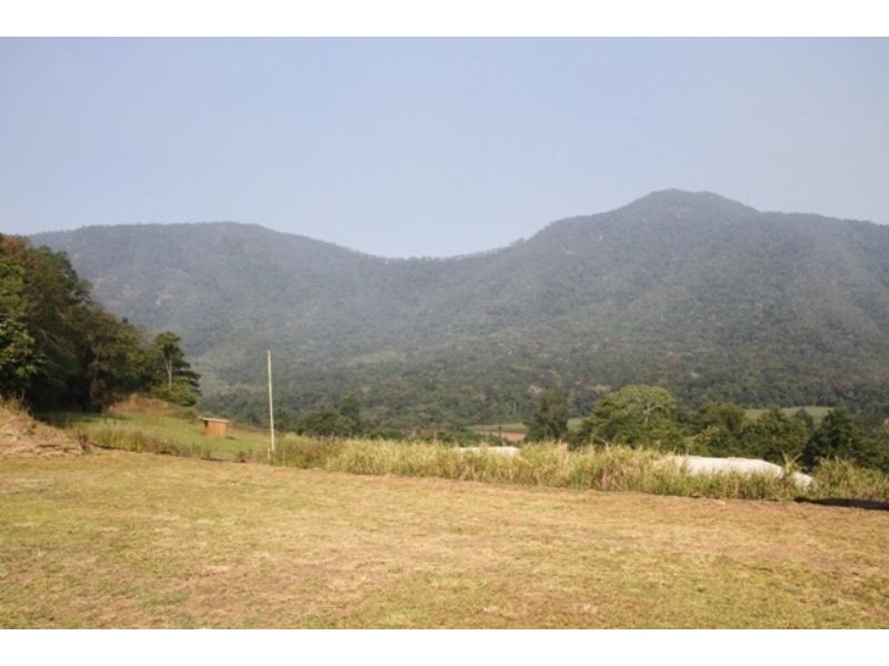 9-11 Aitken Close, Goldsborough QLD 4865