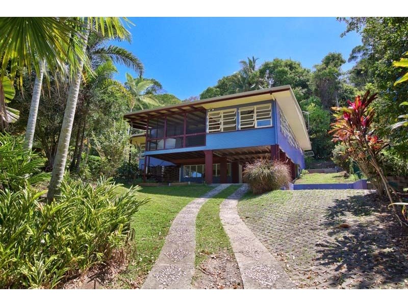 104 Hillview Crescent, Whitfield QLD 4870