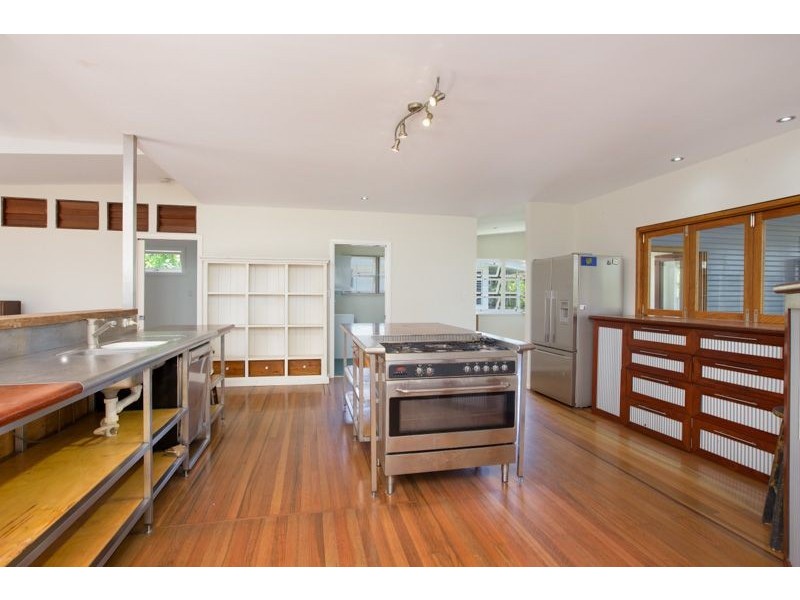 104 Hillview Crescent, Whitfield QLD 4870