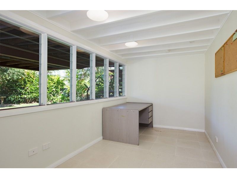 104 Hillview Crescent, Whitfield QLD 4870