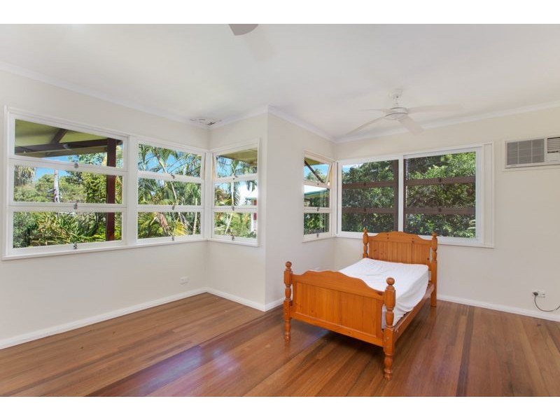 104 Hillview Crescent, Whitfield QLD 4870
