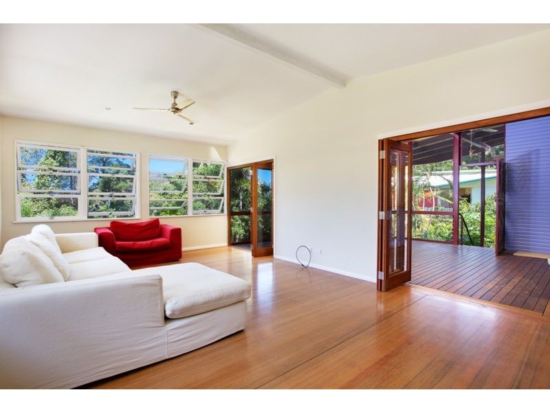 104 Hillview Crescent, Whitfield QLD 4870