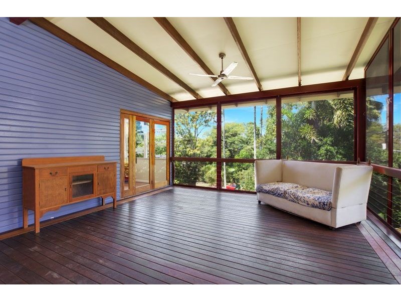 104 Hillview Crescent, Whitfield QLD 4870