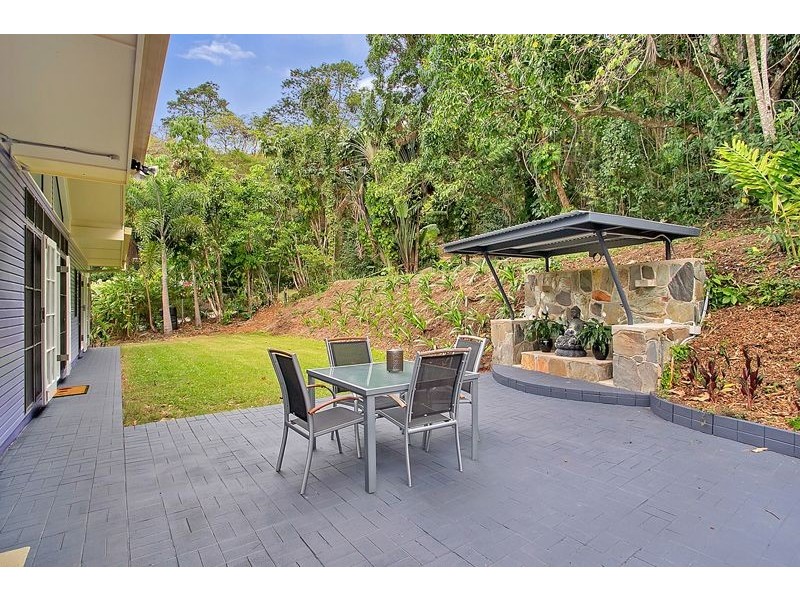 104 Hillview Crescent, Whitfield QLD 4870