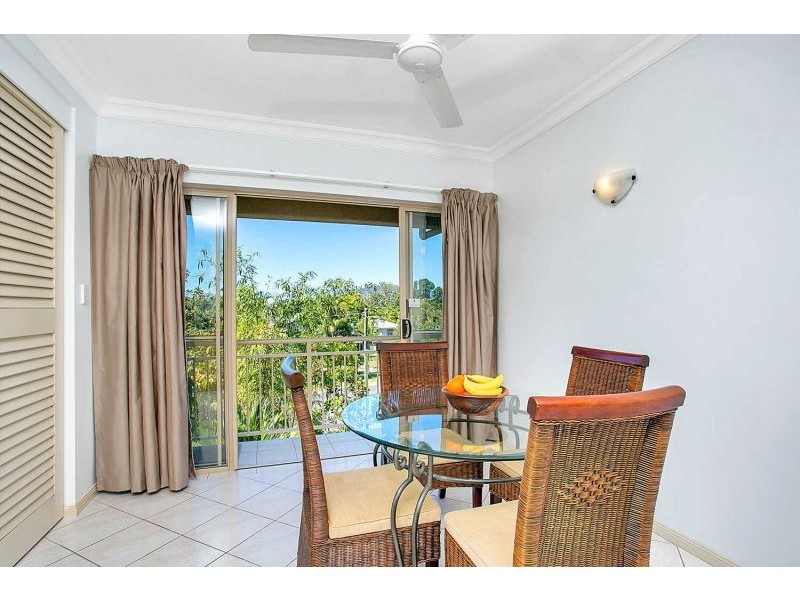 1223/2 Greenslopes Street, Cairns North QLD 4870