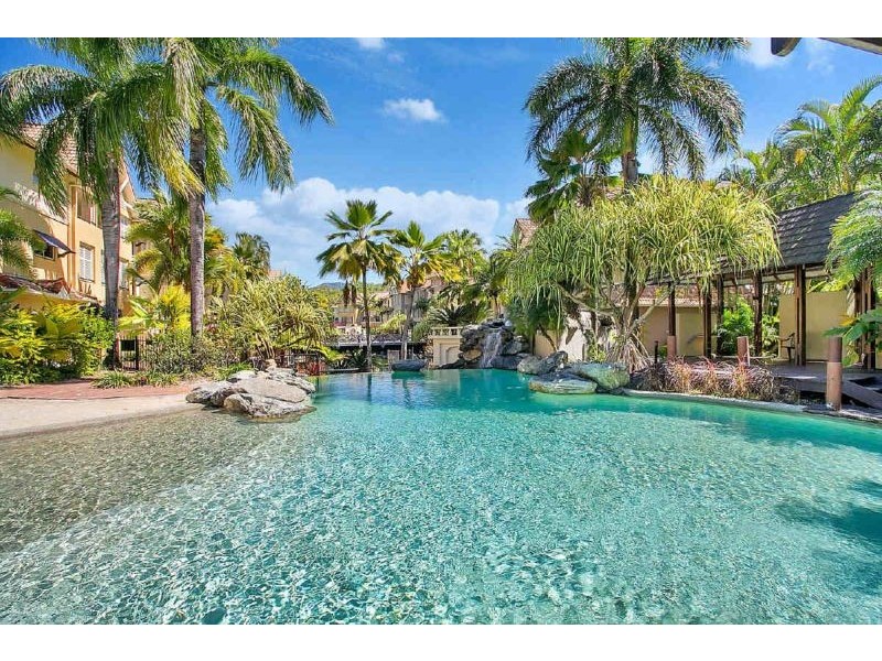 1223/2 Greenslopes Street, Cairns North QLD 4870