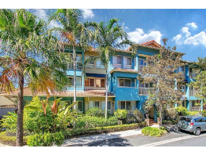 1223/2 Greenslopes Street, Cairns North QLD 4870