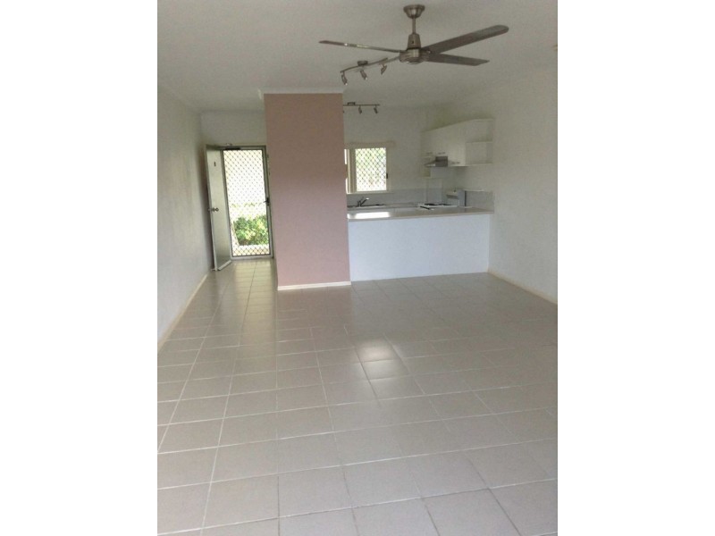 9/101-103 Birch Street, Manunda QLD 4870