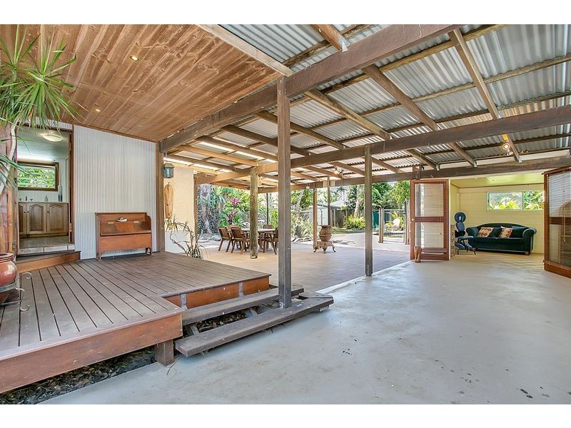 25 Hudson Street, Whitfield QLD 4870