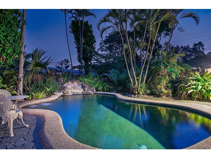 25 Hudson Street, Whitfield QLD 4870