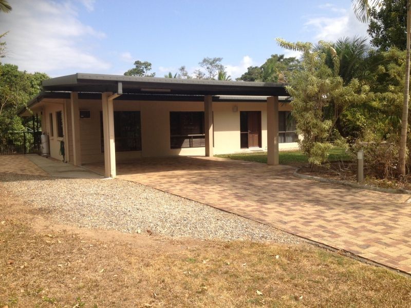 30 Cicero Close, Mooroobool QLD 4870