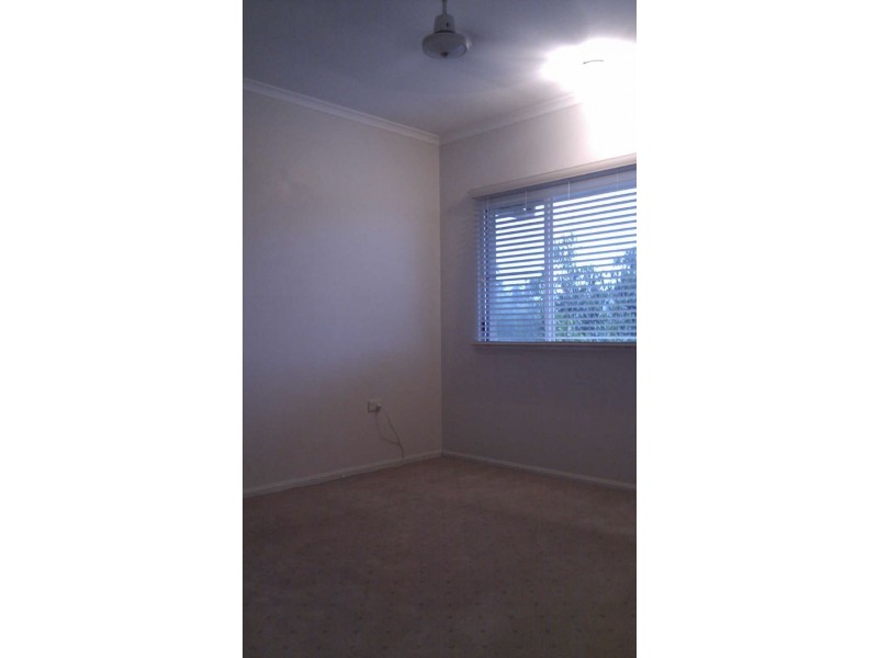 4/5 Brinsmead Tce, Kanimbla QLD 4870