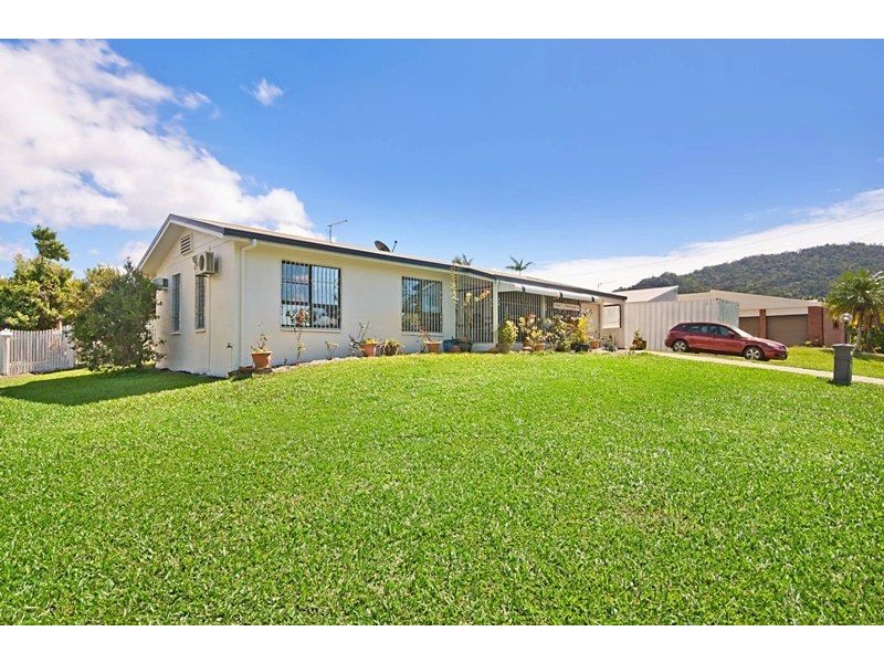 1/113 Jensen Street, Whitfield QLD 4870