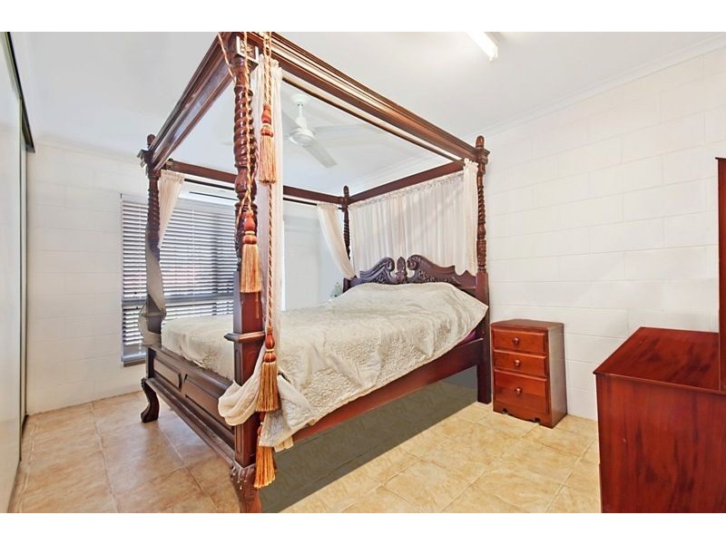 1/113 Jensen Street, Whitfield QLD 4870