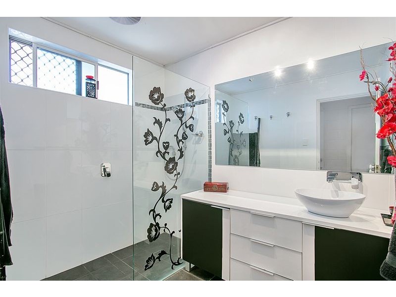 12A Chaplain Avenue, Manunda QLD 4870