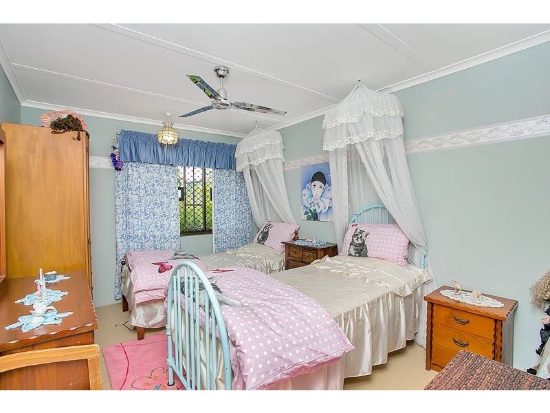87 Carnation Drive, Mooroobool QLD 4870