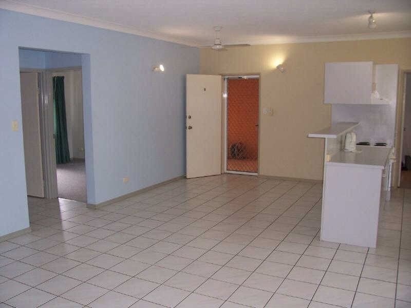 8/1 Quetta Close, Manoora QLD 4870