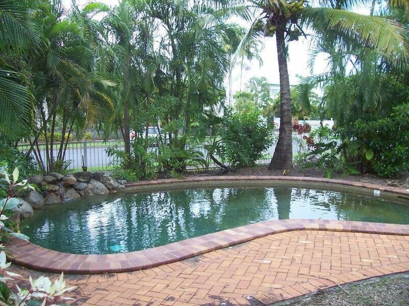 8/1 Quetta Close, Manoora QLD 4870