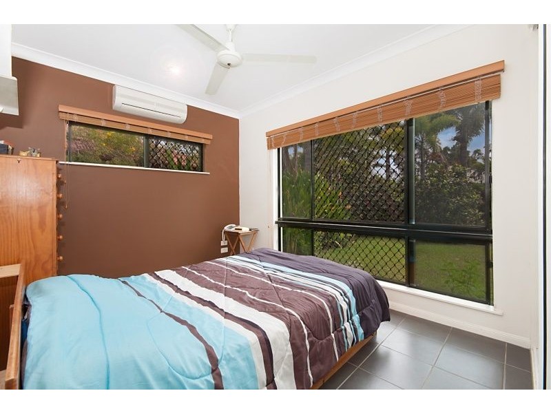 8 Helsdon Close, Clifton Beach QLD 4879