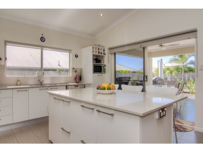 60 Woodrose Drive, Mount Sheridan QLD 4868