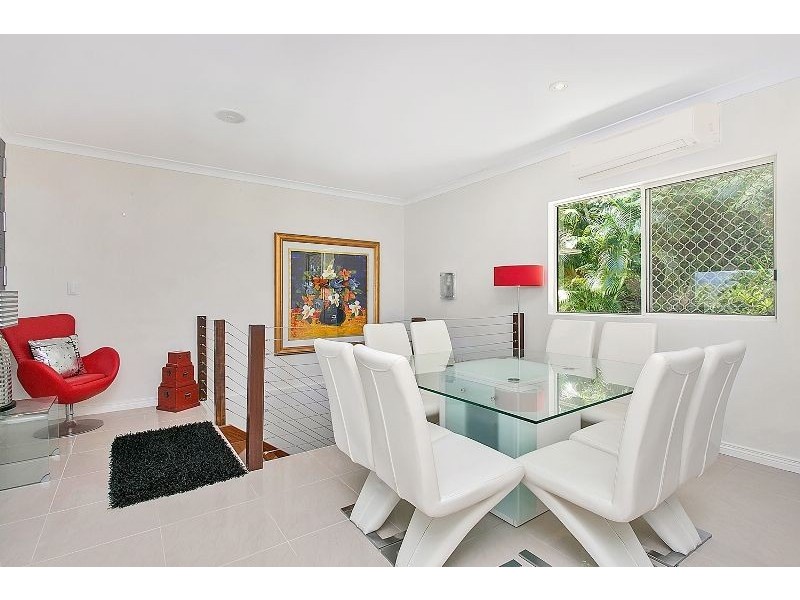 102-104 Nolan Street, Whitfield QLD 4870