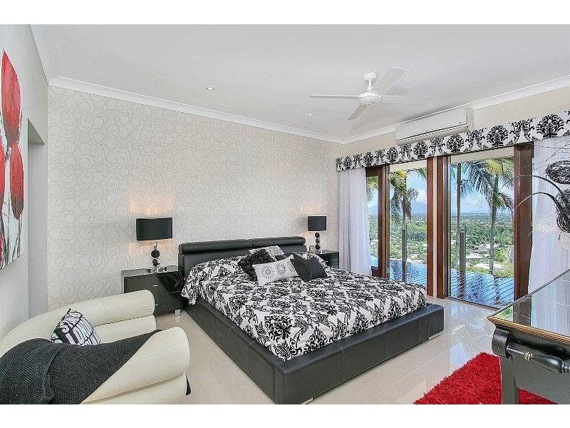102-104 Nolan Street, Whitfield QLD 4870