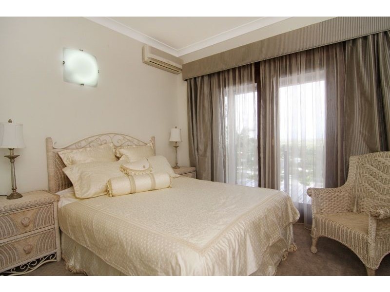 102-104 Nolan Street, Whitfield QLD 4870