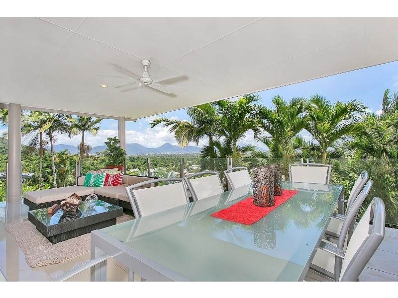 102-104 Nolan Street, Whitfield QLD 4870