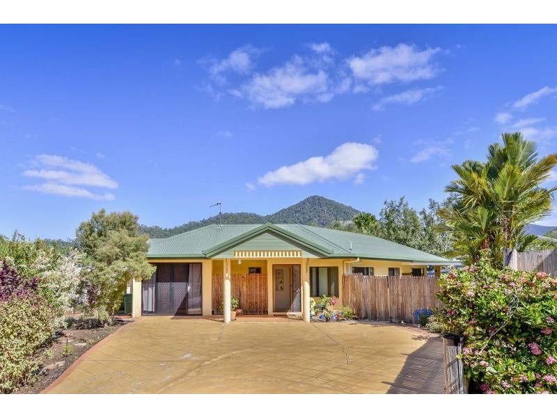 3 Spinos Street, Redlynch QLD 4870