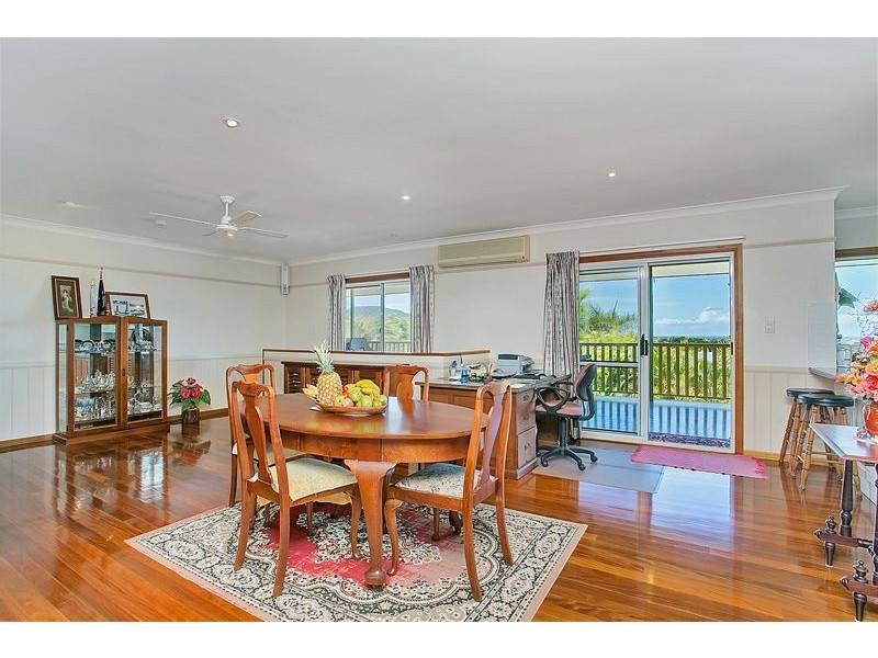 11 Philp Close, Kanimbla QLD 4870