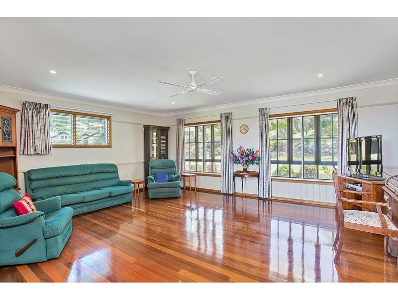 11 Philp Close, Kanimbla QLD 4870