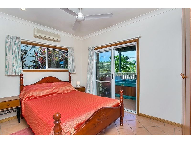 11 Philp Close, Kanimbla QLD 4870