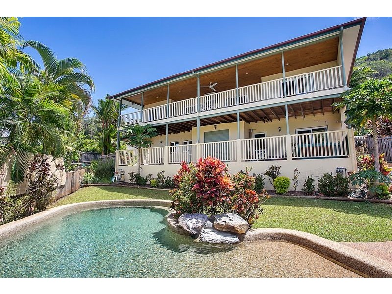 11 Philp Close, Kanimbla QLD 4870
