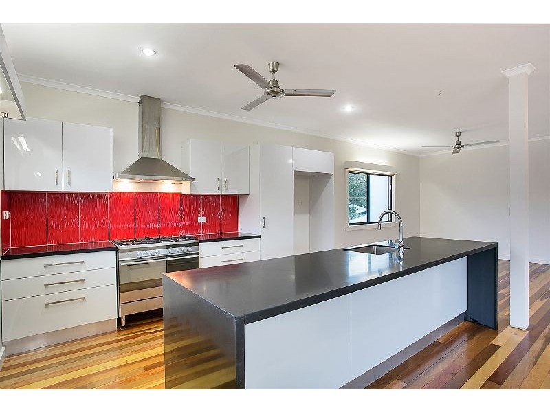 174 McManus Street, Whitfield QLD 4870