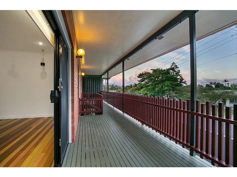 174 McManus Street, Whitfield QLD 4870