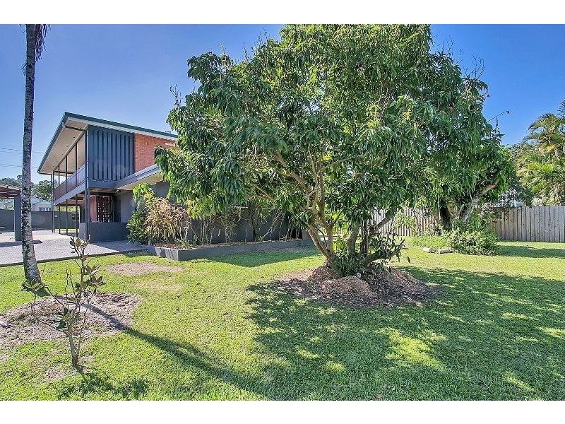 174 McManus Street, Whitfield QLD 4870