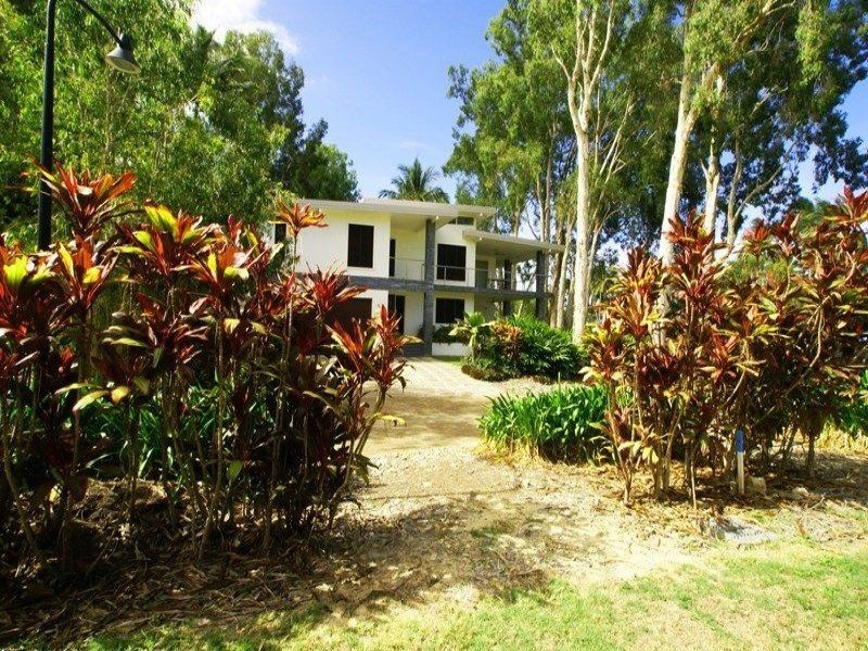 9/109 Upolu Esplanade, Clifton Beach QLD 4879