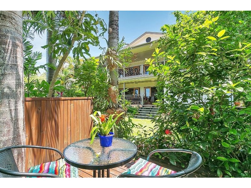 2 Grandview Crescent, Earlville QLD 4870