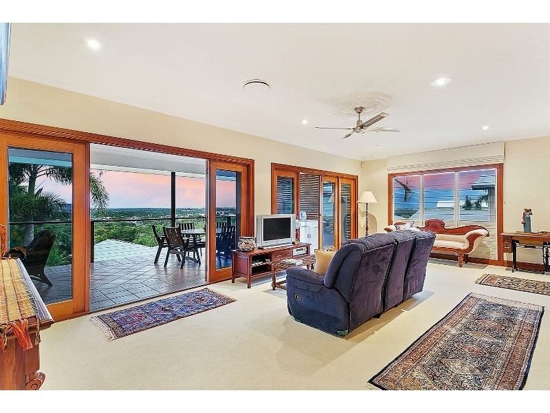 2 Grandview Crescent, Earlville QLD 4870