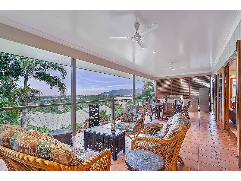 2 Grandview Crescent, Earlville QLD 4870