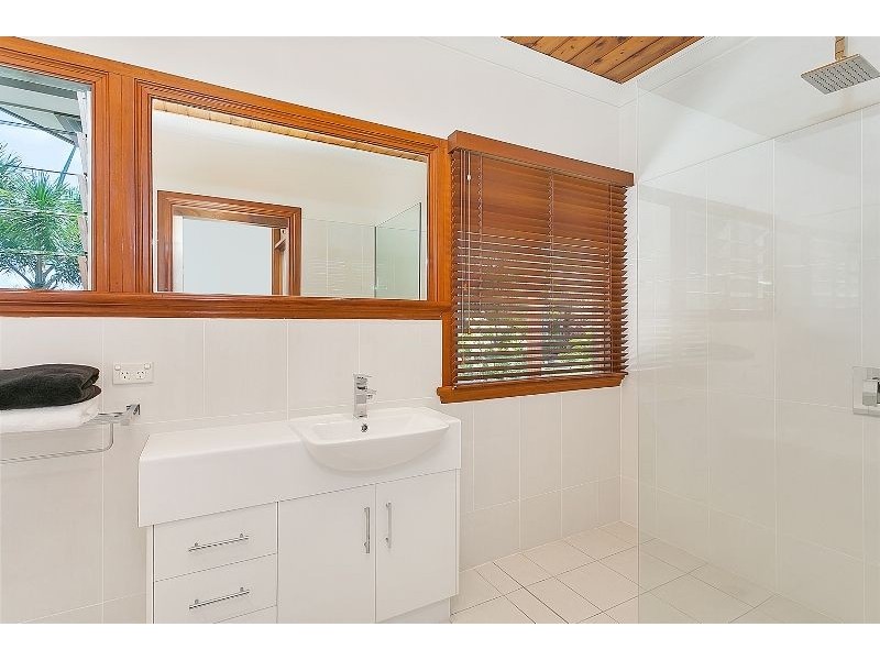 2 Grandview Crescent, Earlville QLD 4870