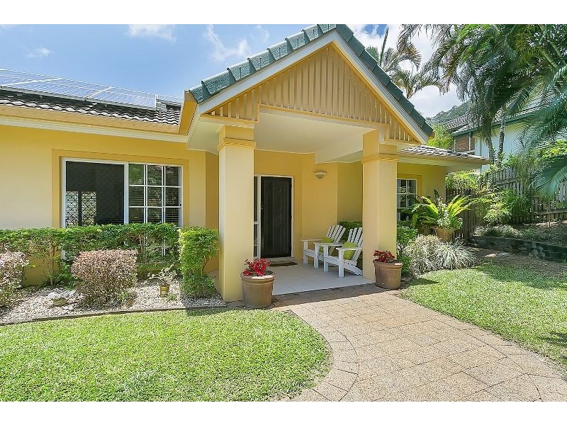 37 Summerhill Drive, Mooroobool QLD 4870