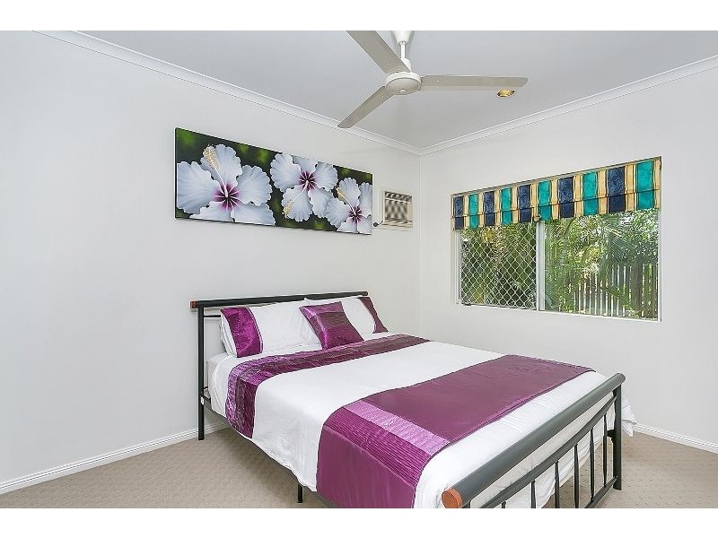 37 Summerhill Drive, Mooroobool QLD 4870