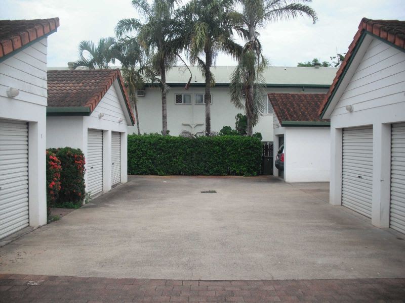 1/2 Cavanagh Street, Woree QLD 4868