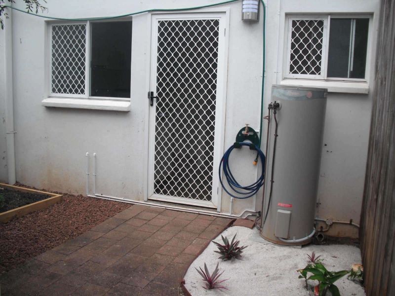 1/2 Cavanagh Street, Woree QLD 4868