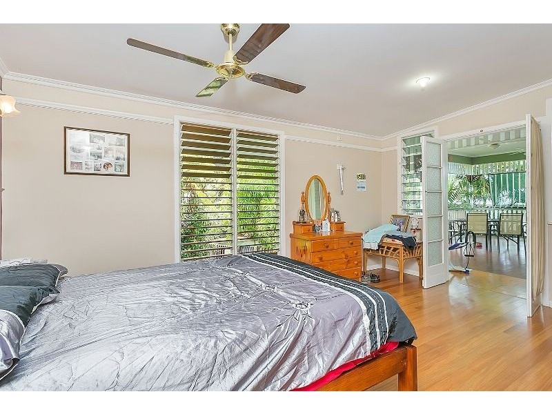 232 Woodward Street, Whitfield QLD 4870