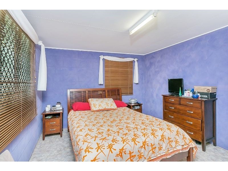 232 Woodward Street, Whitfield QLD 4870