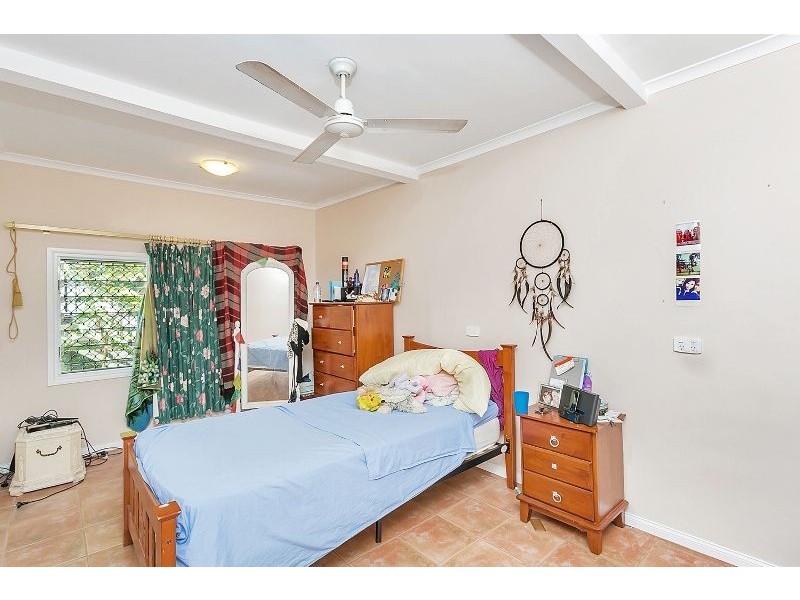 232 Woodward Street, Whitfield QLD 4870